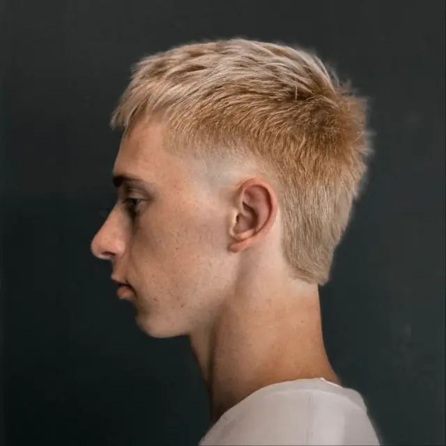 Blond fade w Gentlemen Barber Shop Tarnobrzeg w centrum Tarnobrzega