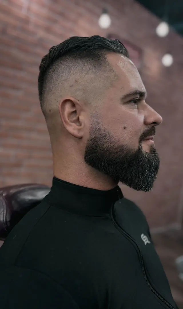 Broda + fade profil w Gentlemen Barber Shop Tarnobrzeg w centrum Tarnobrzega