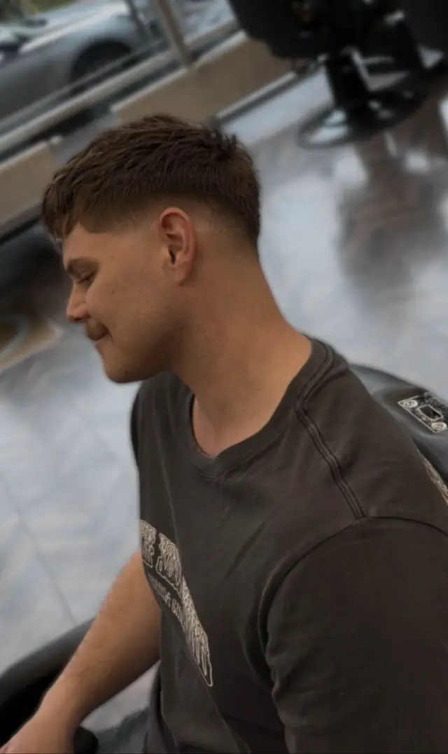 Strzyżenie męskie fade w Gentlemen Barber Shop Tarnobrzeg w centrum Tarnobrzega