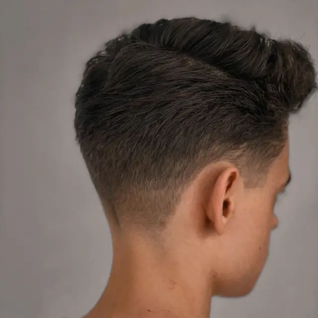 Taper fade tył w Gentlemen Barber Shop Tarnobrzeg w centrum Tarnobrzega