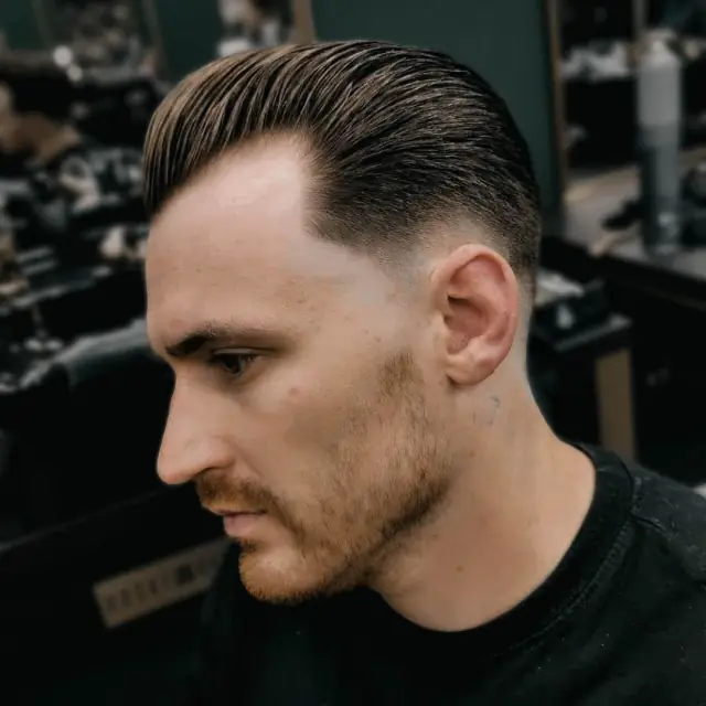 Wąs i slick back w Gentlemen Barber Shop Tarnobrzeg w centrum Tarnobrzega
